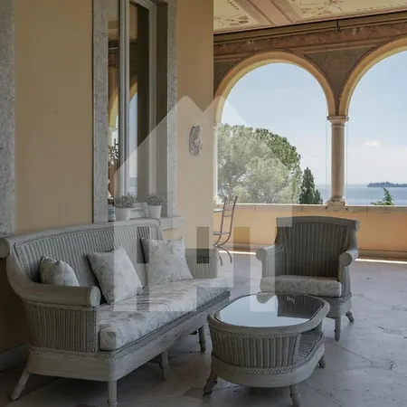 Dimora Bardot Holiday home Gardone Riviera