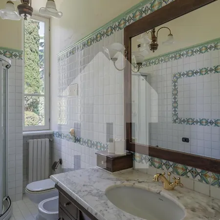 Holiday home Dimora Bardot Gardone Riviera
