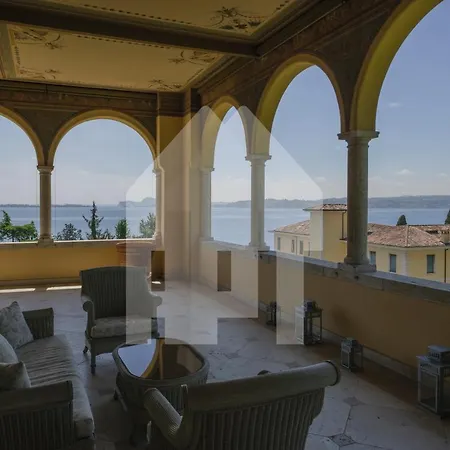Dimora Bardot * Gardone Riviera